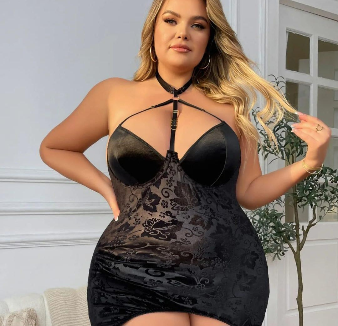 Plus Size Velvet Babydoll
