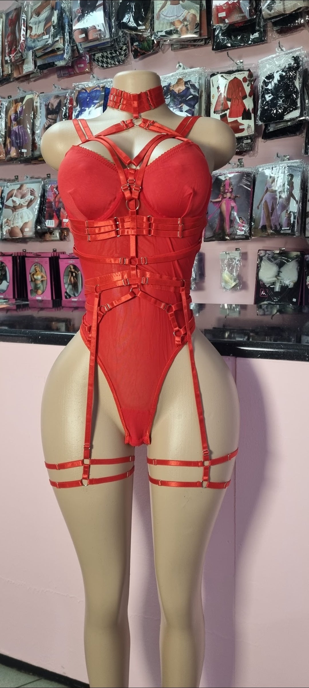 Strappy teddy set