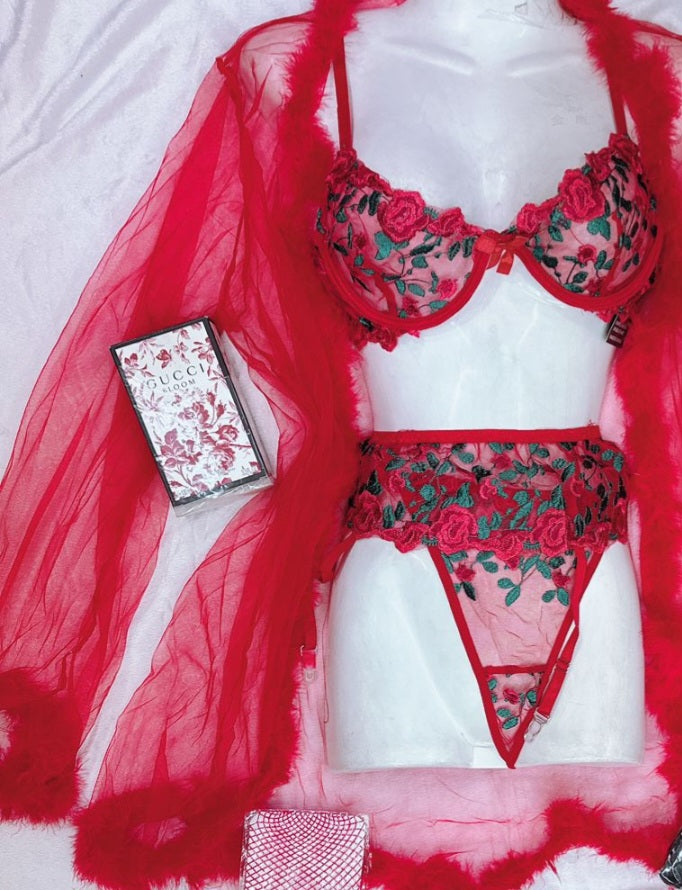 Rose Detailed Multi-piece set